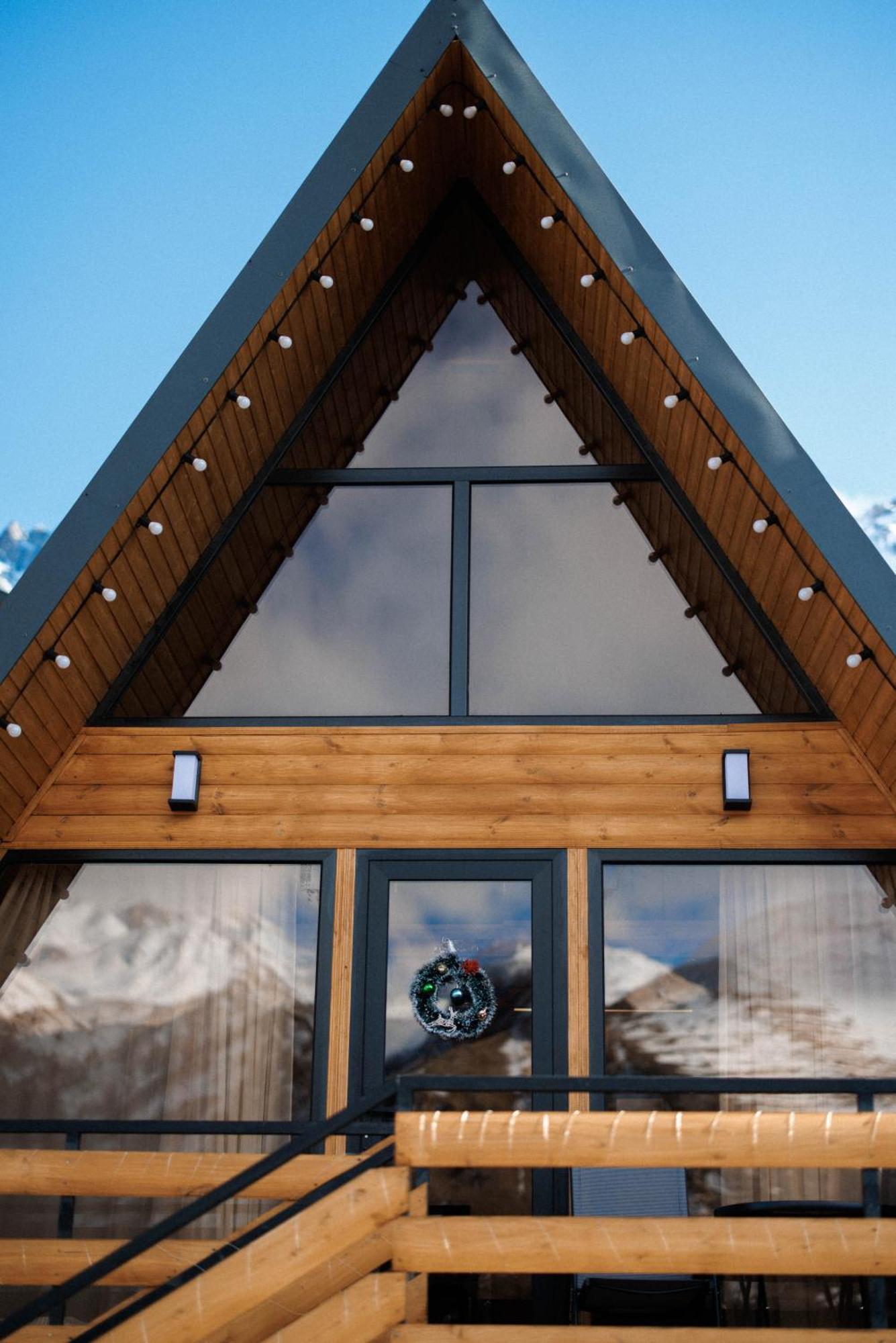 Smart Via Kazbegi Villa Екстериор снимка