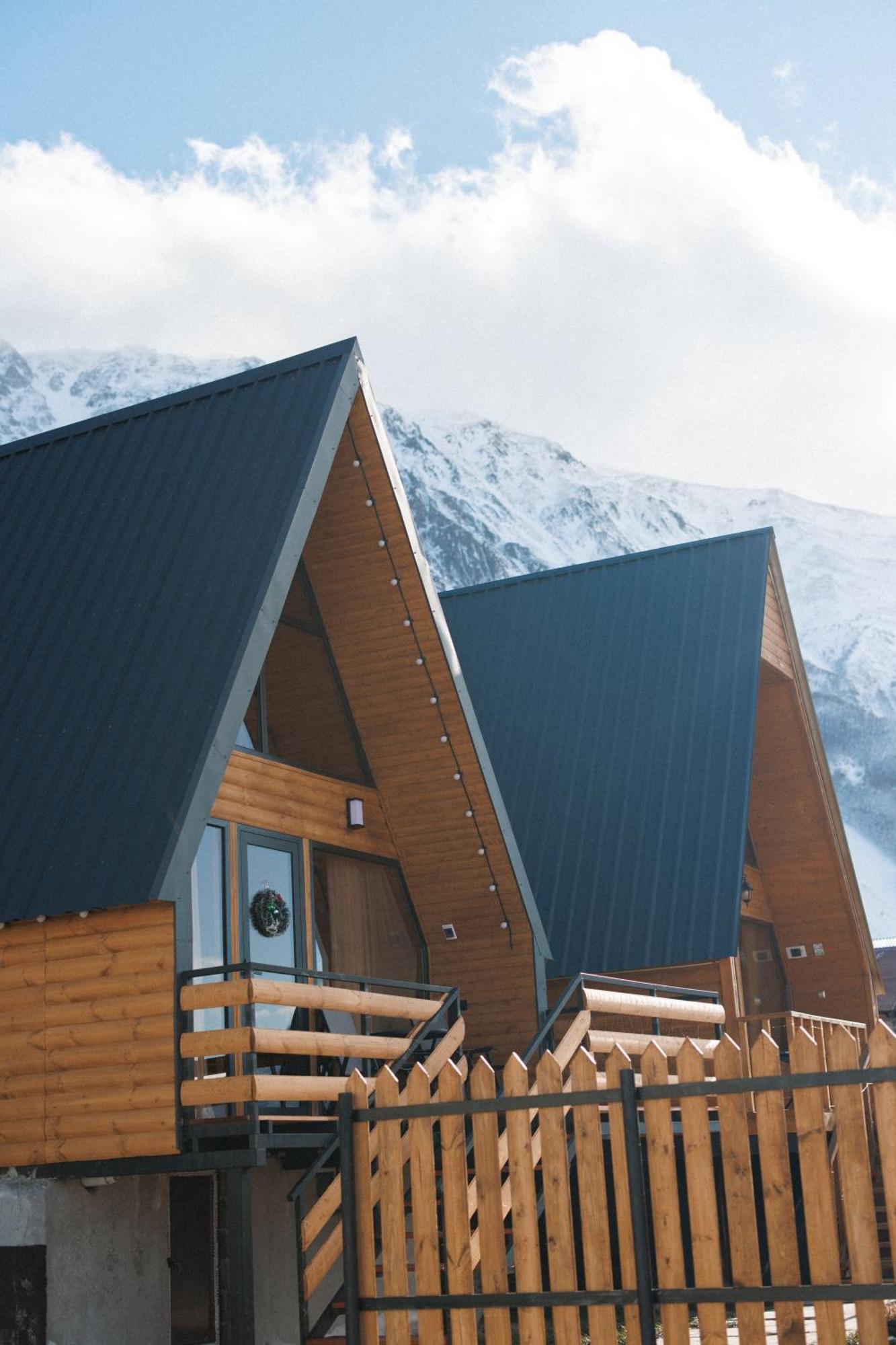 Smart Via Kazbegi Villa Екстериор снимка