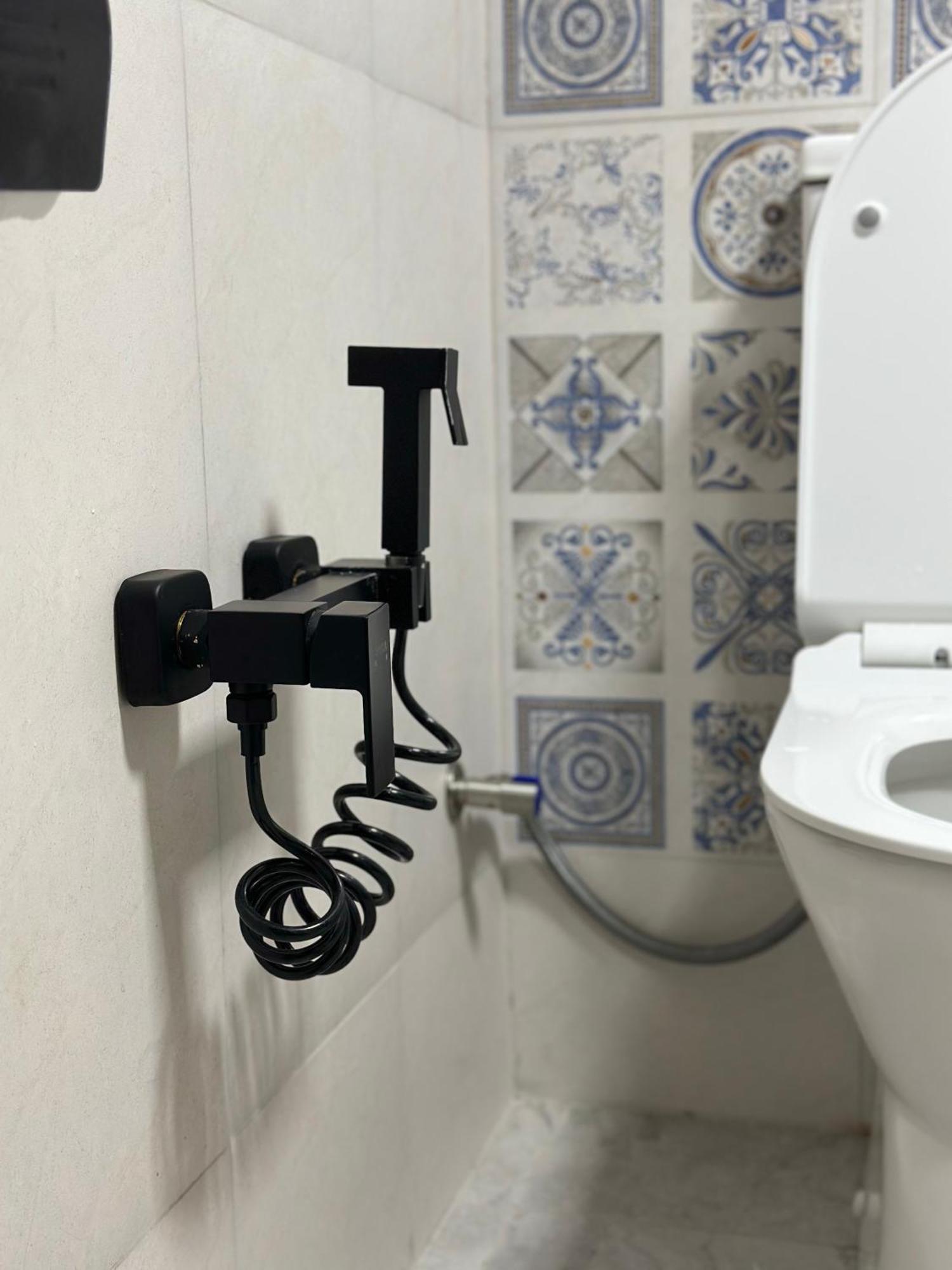 Smart Via Kazbegi Villa Екстериор снимка